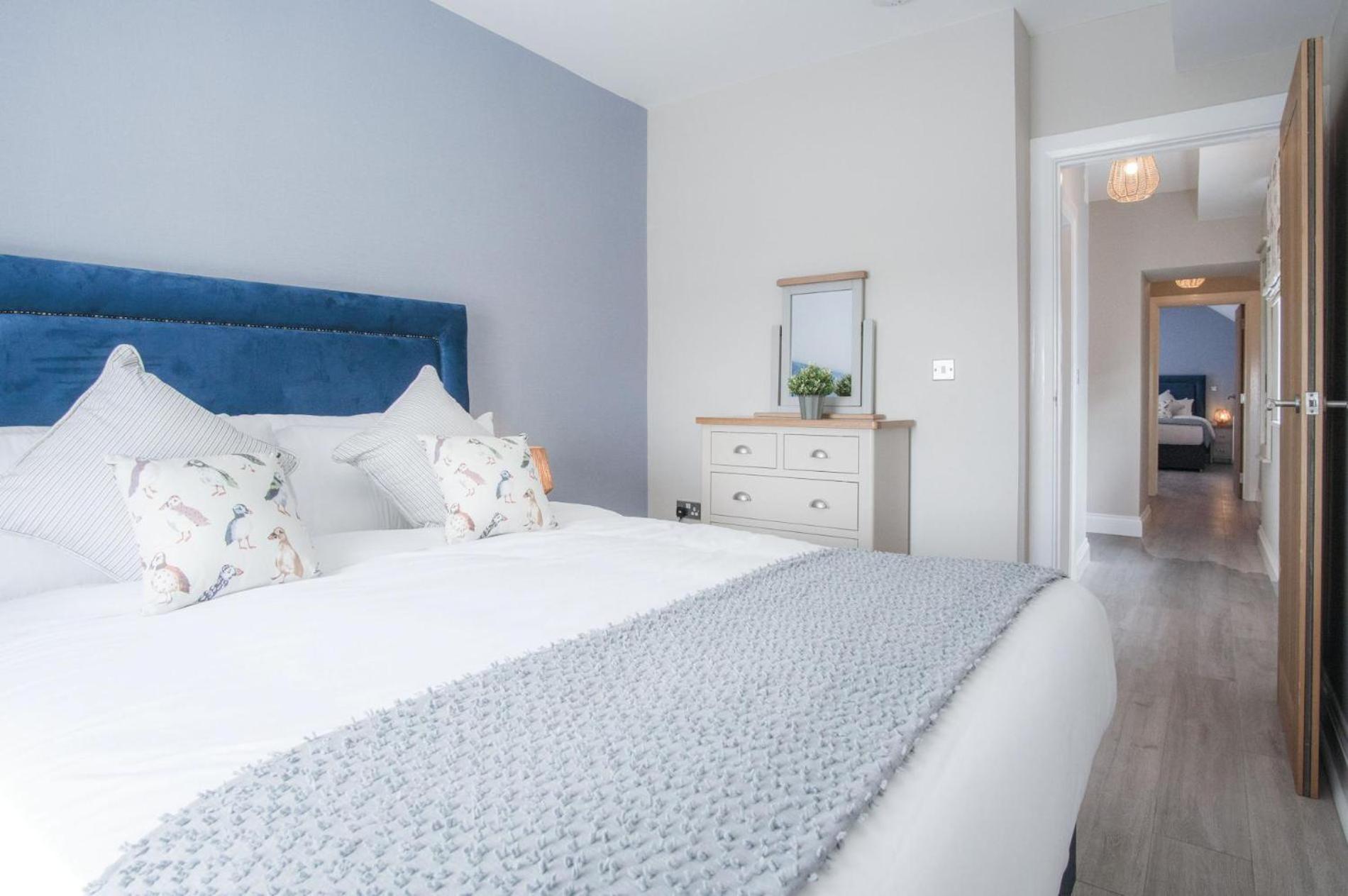 Harbour View - 2 Bedroom Apartment - ميلفورد هافن المظهر الخارجي الصورة